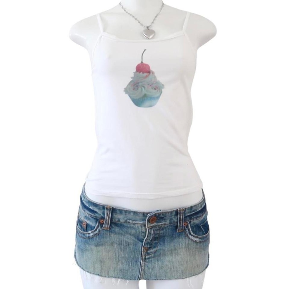 white ribbed cupcake graphic cami with glitter cherry
